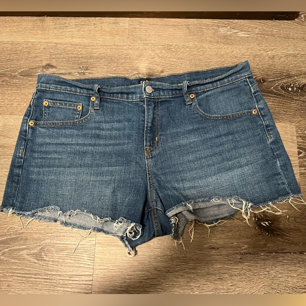 Gap Jean shorts with 3” inseam distressed hem